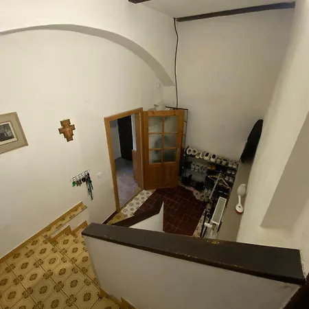 Privatunterkunft Underhillhouse *