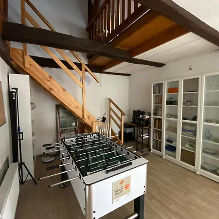 Underhillhouse * Libesice