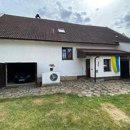 Underhillhouse Homestay