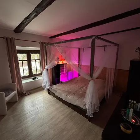 Underhillhouse Privatunterkunft Libesice