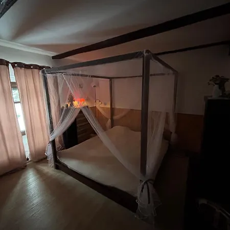 Privatunterkunft Underhillhouse *