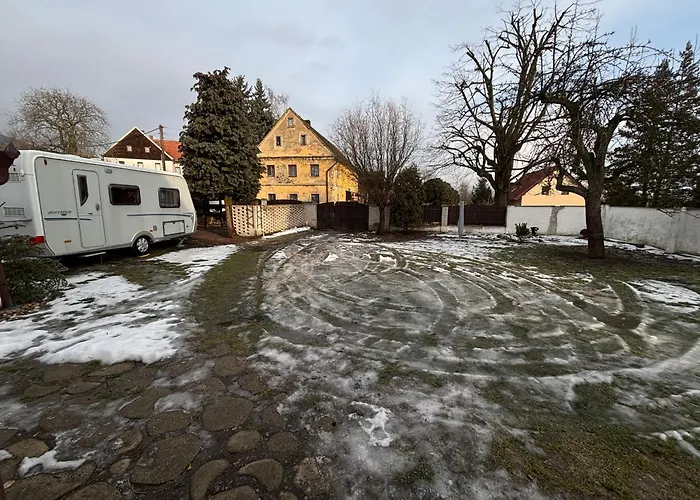 Underhillhouse Libesice