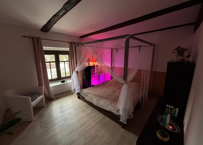 Underhillhouse Homestay Libesice